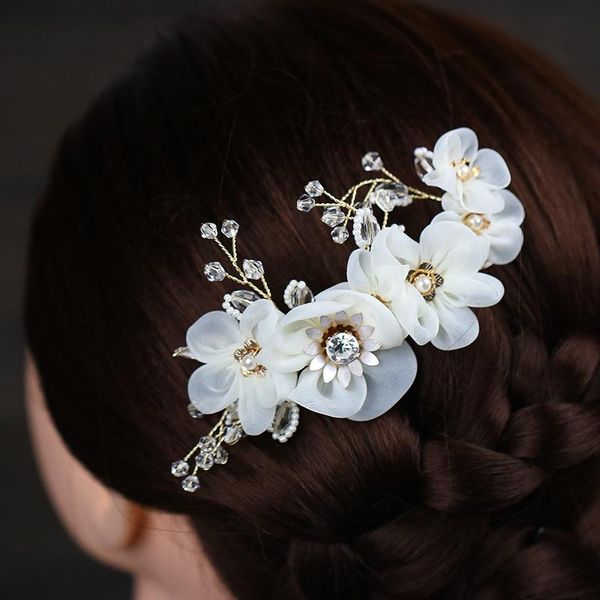 hair clips & barrettes comb white silk yarn flower with small crystal beads hairwear haircomb bridal girl accessories ml, Golden;silver
hair clips & barrettes comb white silk yarn flower with small crystal beads hairwear haircomb bridal girl accessories ml, Golden;silver