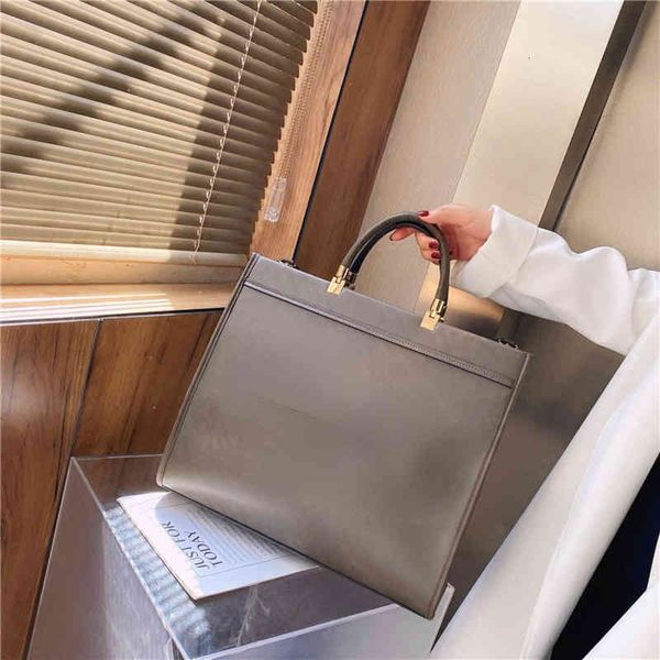 bags net red handbag women's real leather sensory tote fashion trend large capacity shoulder bag advanced versatile messenger handbags
bags net red handbag women's real leather sensory tote fashion trend large capacity shoulder bag advanced versatile messenger handbags