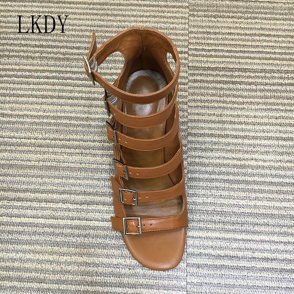 dress shoes 2021 lkdy women summer roman elastic band square heel buckle design high sandals 6.5cm, Black
dress shoes 2021 lkdy women summer roman elastic band square heel buckle design high sandals 6.5cm, Black