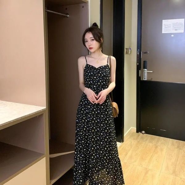 casual dresses dress women clothes floral suspender women's chiffon long spring and summer thin fashion temperament black skirt over th, Black;gray
casual dresses dress women clothes floral suspender women's chiffon long spring and summer thin fashion temperament black skirt over th, Black;gray