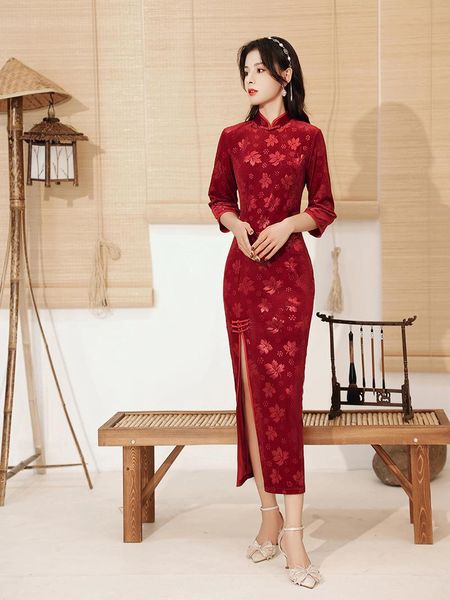high-split red qipao chinese vintage three-quarter sleeve cheongsam mandarin collar stage show dress for women plus size 4xl 5xl ethnic clot
high-split red qipao chinese vintage three-quarter sleeve cheongsam mandarin collar stage show dress for women plus size 4xl 5xl ethnic clot