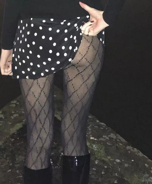 lace stockings fashion socks modern classic the temptation to women and girl average size beautiful, Black;white 
lace stockings fashion socks modern classic the temptation to women and girl average size beautiful, Black;white