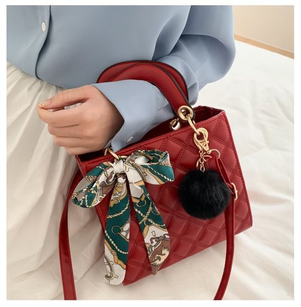 messenger bags messenger bagshandbag embroidered fashionable shoulder women's bag 2021
messenger bags messenger bagshandbag embroidered fashionable shoulder women's bag 2021