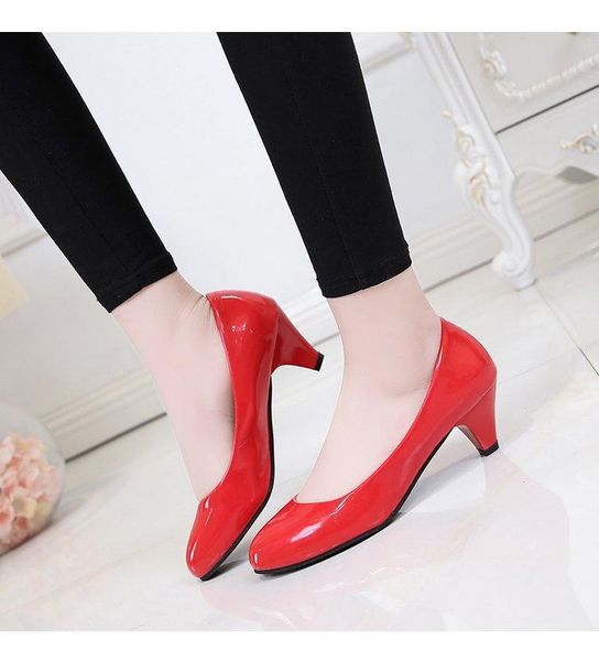 dress shoes single simple comfort work black high heels formal wear leather small size women's 2021
dress shoes single simple comfort work black high heels formal wear leather small size women's 2021