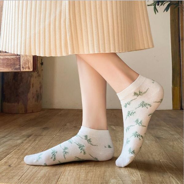 024men's cotton socks medium stockings sports spring and summer thin air tight, Black
024men's cotton socks medium stockings sports spring and summer thin air tight, Black