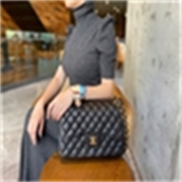 leather black caviar calfskin cf30cm diamond shoulder messenger bag women handbags iconic bags handles shoulder bags
leather black caviar calfskin cf30cm diamond shoulder messenger bag women handbags iconic bags handles shoulder bags
