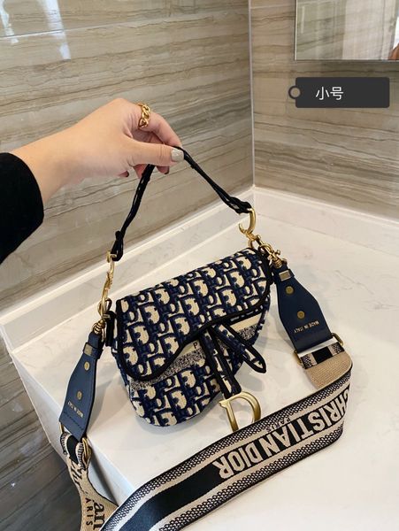 luxury brand womens shoulder bags handbags leather clutch bag wallet tote handbag women backpack -l7321, Red;black
luxury brand womens shoulder bags handbags leather clutch bag wallet tote handbag women backpack -l7321, Red;black