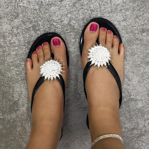 slippers 2021 women flip flops summer pearl flower beach slides flat house shoes woman non-slip pvc transparent kapcie, Black
slippers 2021 women flip flops summer pearl flower beach slides flat house shoes woman non-slip pvc transparent kapcie, Black