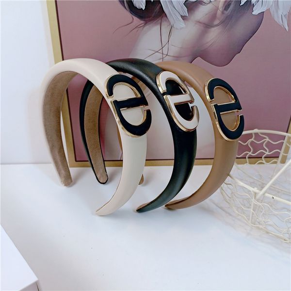 autumn and winter new imitation leather hair hoop nose head skull simple sponge ornament fashion sale, Silver
autumn and winter new imitation leather hair hoop nose head skull simple sponge ornament fashion sale, Silver