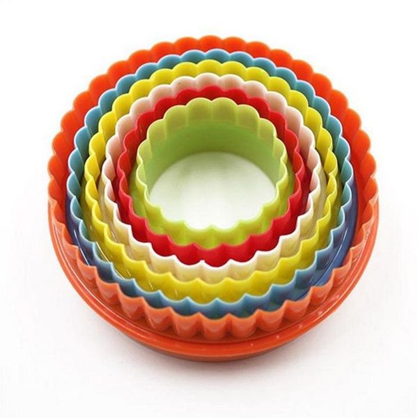 baking moulds 6 pcs round / flower shaped plastic cupcake shape cookie cutter cake mold biscuit fondant diy kitchen cooking tools
baking moulds 6 pcs round / flower shaped plastic cupcake shape cookie cutter cake mold biscuit fondant diy kitchen cooking tools