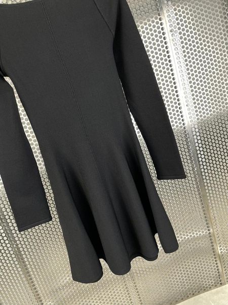 casual dresses summer high 2021 quality women black long sleeve slim knitted dress for female ddxgz2 7.12, Black;gray
casual dresses summer high 2021 quality women black long sleeve slim knitted dress for female ddxgz2 7.12, Black;gray