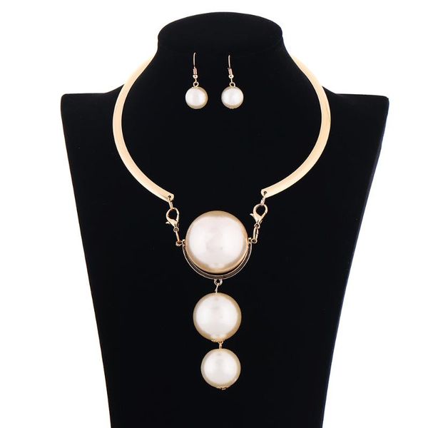 earrings & necklace fashion jewelry sets golden&silver color alloy choker hyperbolic big imitation pearls pendants pearl
earrings & necklace fashion jewelry sets golden&silver color alloy choker hyperbolic big imitation pearls pendants pearl