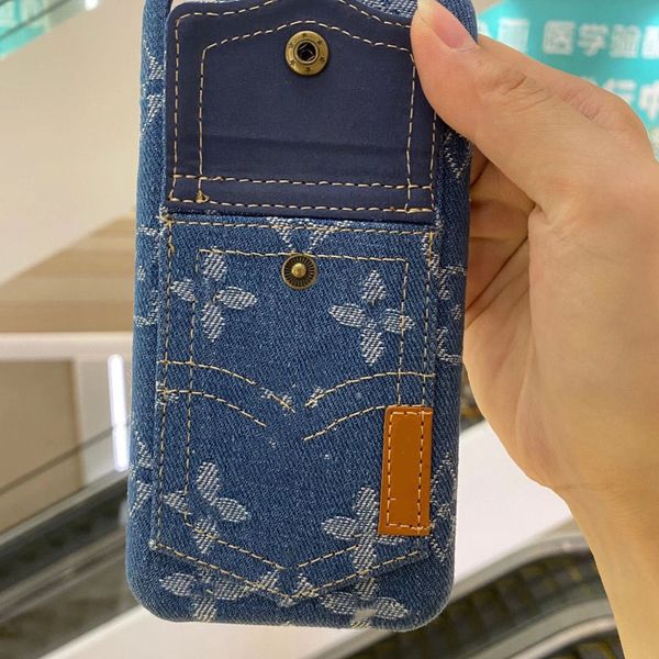 2021 lzzvvv kkcase italian luxury designer phone case for iphone12 11 xs pro xs max xrmini 8 plus haute
2021 lzzvvv kkcase italian luxury designer phone case for iphone12 11 xs pro xs max xrmini 8 plus haute