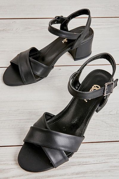 dress shoes 2021 ladies pumpsclassic black high-heeled shoe line fashion elegant stylish lady party designer women pumps
dress shoes 2021 ladies pumpsclassic black high-heeled shoe line fashion elegant stylish lady party designer women pumps