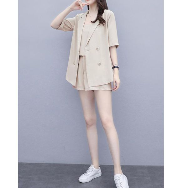 women's tracksuits 5xl plus size 2021 summer three piece sets solid crop tank+short sleeve double brreasted thin blazer coat+shorts sui, Gray
women's tracksuits 5xl plus size 2021 summer three piece sets solid crop tank+short sleeve double brreasted thin blazer coat+shorts sui, Gray