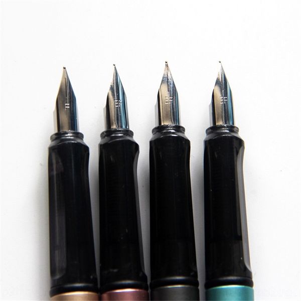bd22 plstic student's fountin pens positive posture prctice clligrphy nd clligrphy pen gives an ink bag
bd22 plstic student's fountin pens positive posture prctice clligrphy nd clligrphy pen gives an ink bag