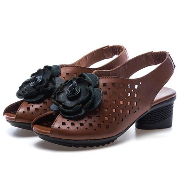 dress shoes 2021 high end flower hollow cowhide summer leather sandals fashion woman thick heel banquet wedding shoe women, Black
dress shoes 2021 high end flower hollow cowhide summer leather sandals fashion woman thick heel banquet wedding shoe women, Black