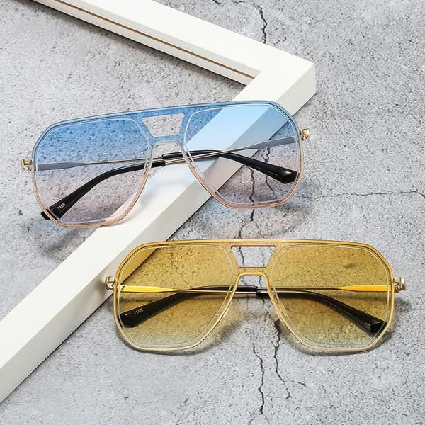 sunglasses oversized one-piece women men personality versaitile eyewear celebrity style sun glasses female tourism, White;black
sunglasses oversized one-piece women men personality versaitile eyewear celebrity style sun glasses female tourism, White;black