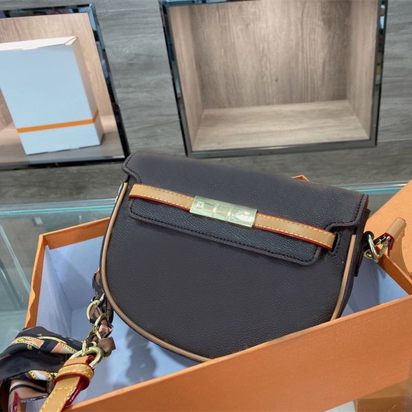 fashion straddle shoulder bags 2021 classic designer fashionable women crossbody simple versatile lady messenger handbag
fashion straddle shoulder bags 2021 classic designer fashionable women crossbody simple versatile lady messenger handbag