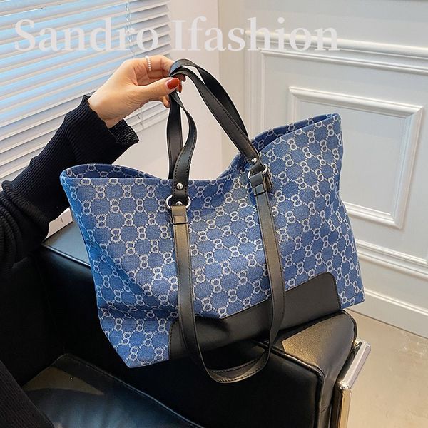 large capacity large bag female style versatile shoulder texture tote soft leather mobile phone wallet
large capacity large bag female style versatile shoulder texture tote soft leather mobile phone wallet