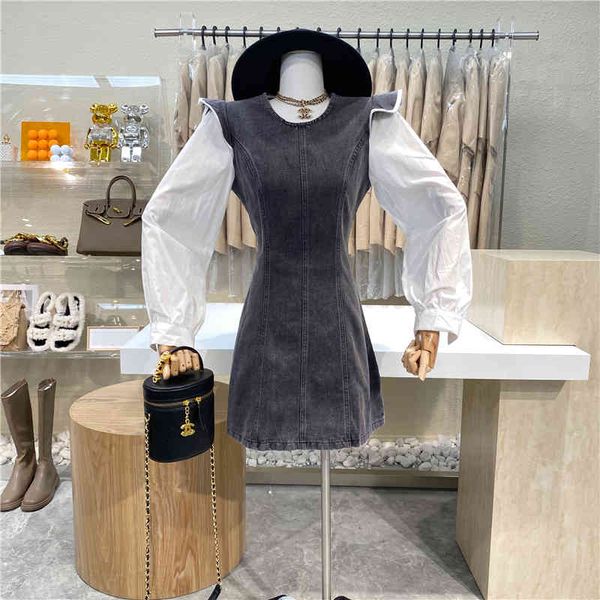 fashion niche design age reduction fly dressed as fan goddess thin collar denim dress, Black;gray
fashion niche design age reduction fly dressed as fan goddess thin collar denim dress, Black;gray