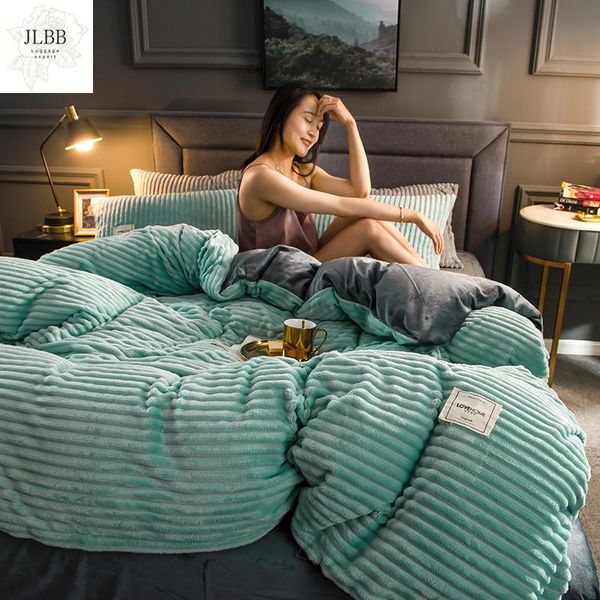 bedding sets 2021 magic velvet fleece set 4pcs/set stripe duvet cover flat sheet pillowcase ab side flannel winter warm bed linen
bedding sets 2021 magic velvet fleece set 4pcs/set stripe duvet cover flat sheet pillowcase ab side flannel winter warm bed linen