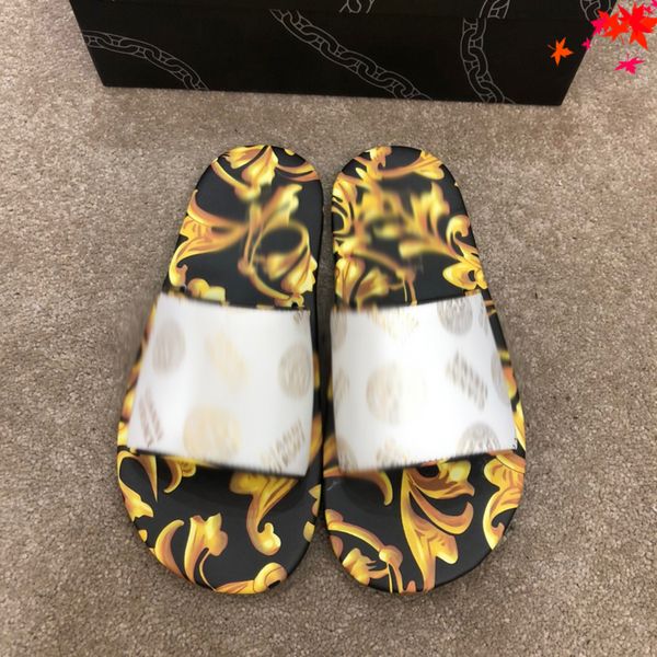 luxurys men slippers designer rubber slides sandal mens designers flat fashion shoes beach flip flops flower with box size 39-45 -g342, Black
luxurys men slippers designer rubber slides sandal mens designers flat fashion shoes beach flip flops flower with box size 39-45 -g342, Black