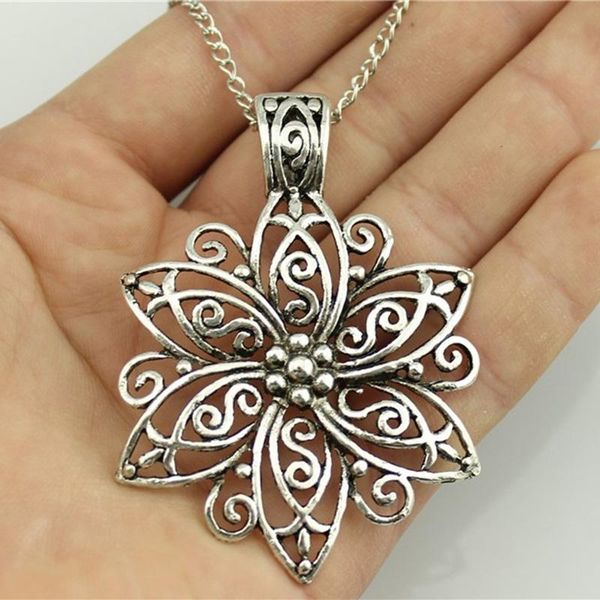 pendant necklaces fashion simple antique color big flower necklace for woman jewelry party gift, Silver
pendant necklaces fashion simple antique color big flower necklace for woman jewelry party gift, Silver