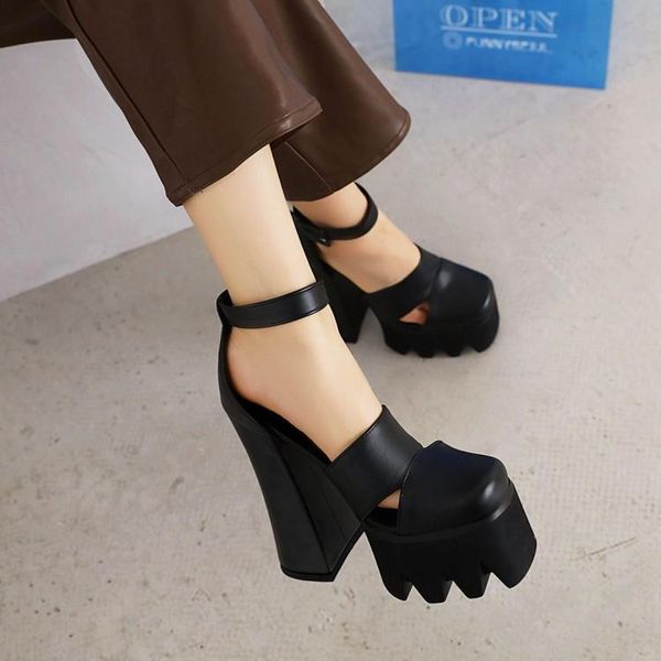 super high heel 15 cm large size thick soleplatform women's shoes dress, Black 
super high heel 15 cm large size thick soleplatform women's shoes dress, Black