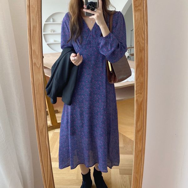dresses autumn french gentle v-neck design feeling fashion elegant women floral chiffon versatile long sleeves, Black;gray
dresses autumn french gentle v-neck design feeling fashion elegant women floral chiffon versatile long sleeves, Black;gray