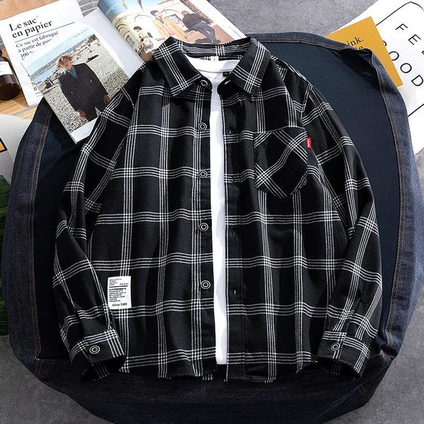 men's casual shirts plaid shirt 2021 spring trend in handsome s lapel loose long sleeve coat, White;black
men's casual shirts plaid shirt 2021 spring trend in handsome s lapel loose long sleeve coat, White;black