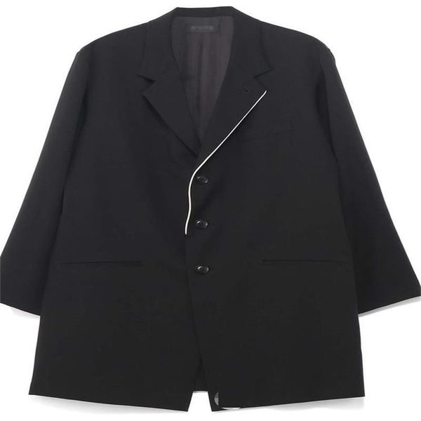 men's trench coats spring and autumn white fluorescent stripe trimming with three button lapels, long sleeves, medium length jacket, Tan;black
men's trench coats spring and autumn white fluorescent stripe trimming with three button lapels, long sleeves, medium length jacket, Tan;black