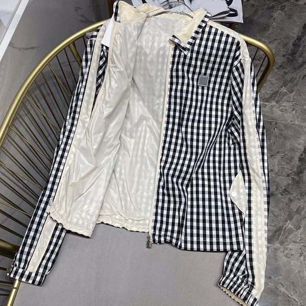 women's jackets retro square plaid cover up jacket women sun protection coats long sleeve zipper outerwear lady 2021 autumn, Black;brown
women's jackets retro square plaid cover up jacket women sun protection coats long sleeve zipper outerwear lady 2021 autumn, Black;brown