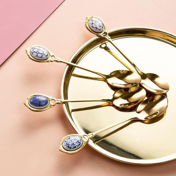 spoons 1pc stainless steel spoon kitchen flatware gold vintage for coffee dessert drink tableware high quality
spoons 1pc stainless steel spoon kitchen flatware gold vintage for coffee dessert drink tableware high quality