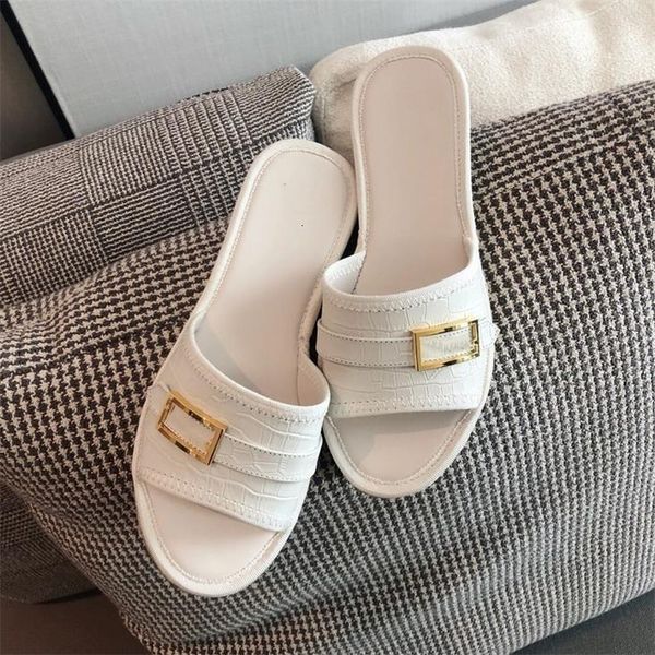 slippers r slippers casual fisherman shoes leather thick soled grass square pattern size 35-41 0j95, Black
slippers r slippers casual fisherman shoes leather thick soled grass square pattern size 35-41 0j95, Black