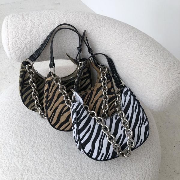 cross body spring and summer 2021 one-shoulder bag women's chain street patting animal print