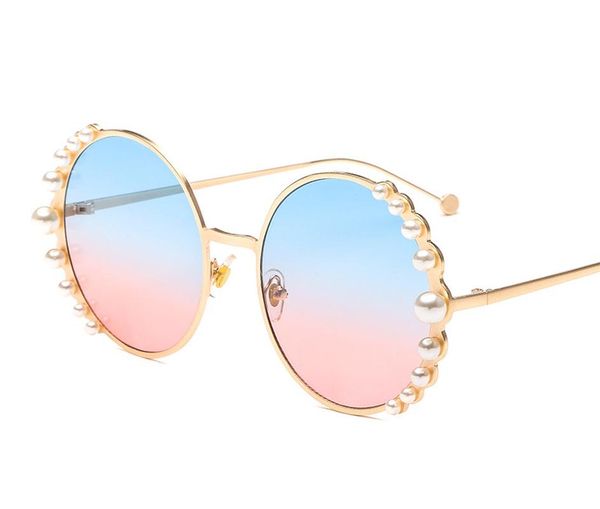 outdoor eyewear 2021 european and american fashion sunglasses round frame pearl gradient color sports
outdoor eyewear 2021 european and american fashion sunglasses round frame pearl gradient color sports