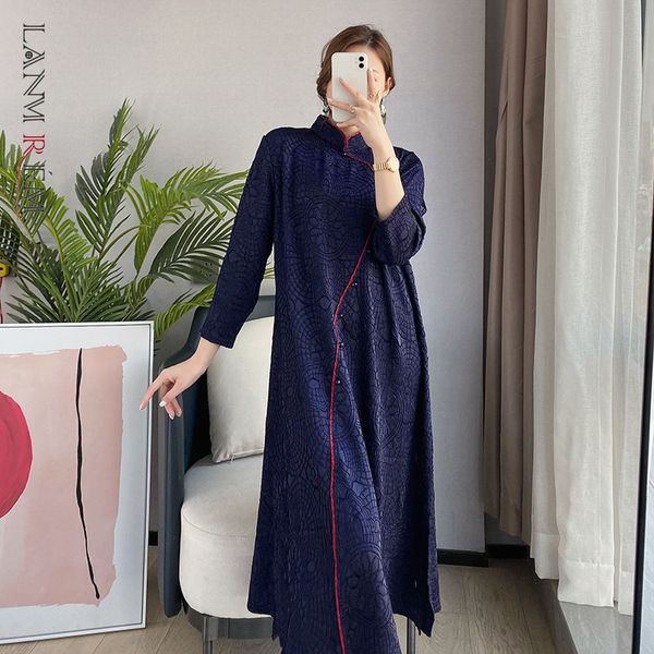women spring vintage embroidery dresses stand neck long sleeve casual lady elegant retro dress with button 2d1237 210507, Black;gray
women spring vintage embroidery dresses stand neck long sleeve casual lady elegant retro dress with button 2d1237 210507, Black;gray