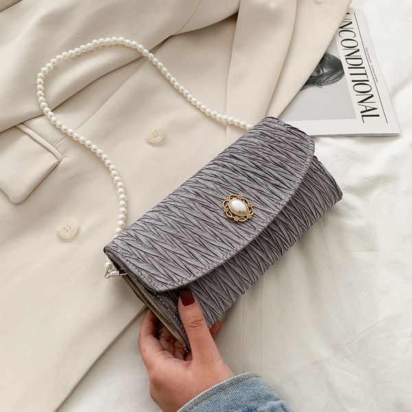 versatile pearl chain small women's cross carrying foreign style portable dinner single shoulder bag
versatile pearl chain small women's cross carrying foreign style portable dinner single shoulder bag