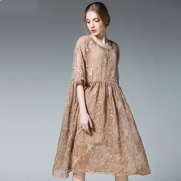 2021 large plus size women's casual dress elegant women embroidery two-piece set dresses, Black;gray
2021 large plus size women's casual dress elegant women embroidery two-piece set dresses, Black;gray