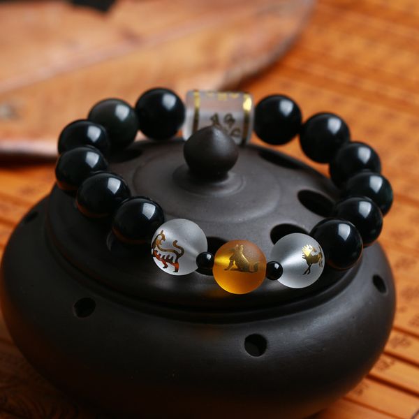 design bracelet fashion 2021 zodiac mascot obsidian red agate three in five element 10-14mm, Golden;silver
design bracelet fashion 2021 zodiac mascot obsidian red agate three in five element 10-14mm, Golden;silver