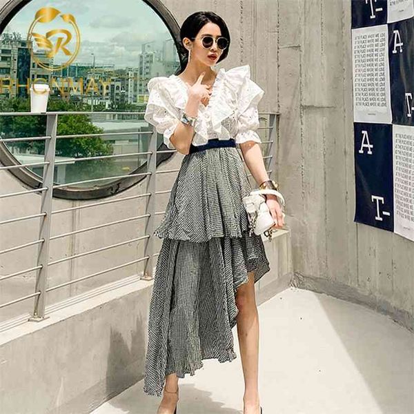 summer 2 piece set women v neck lace puff sleeve ruffles shirt + vintage plaid irregular skirts suit 210506, White
summer 2 piece set women v neck lace puff sleeve ruffles shirt + vintage plaid irregular skirts suit 210506, White
