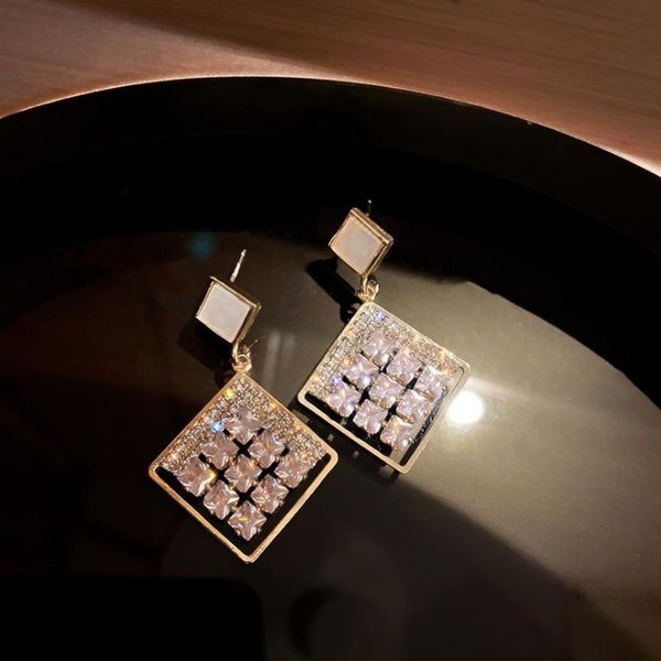 stud summer style personality creative geometric square pendant earrings luxury fashion casual dance party for women, Golden;silver
stud summer style personality creative geometric square pendant earrings luxury fashion casual dance party for women, Golden;silver