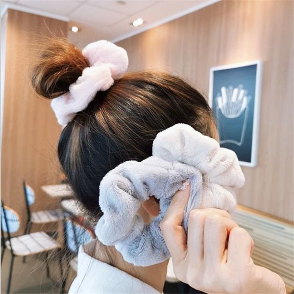 e58 south hair accessories korea east gate warm pure hand imitation rabbit south korea dongmen warm pure manual imiplush pig large intestin, Slivery;white
e58 south hair accessories korea east gate warm pure hand imitation rabbit south korea dongmen warm pure manual imiplush pig large intestin, Slivery;white