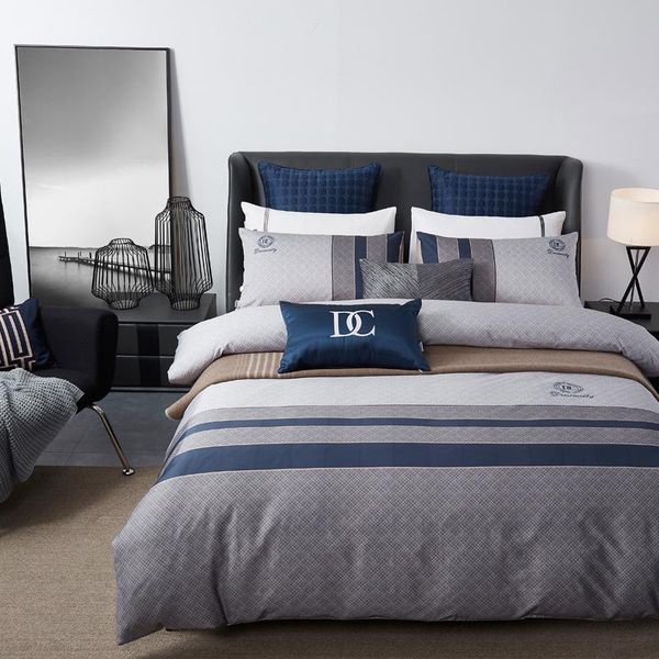 bedding sets luxury long staple cotton duvet cover set bed linen euro king size embroidery sheet/fitted sheet
bedding sets luxury long staple cotton duvet cover set bed linen euro king size embroidery sheet/fitted sheet