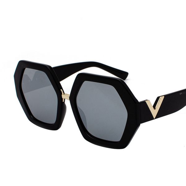 fashion oversized hexagon frame trendy gradient plastic sunglasses for men women uv400 outdoor driving beach travel multicolor optional, White;black
fashion oversized hexagon frame trendy gradient plastic sunglasses for men women uv400 outdoor driving beach travel multicolor optional, White;black