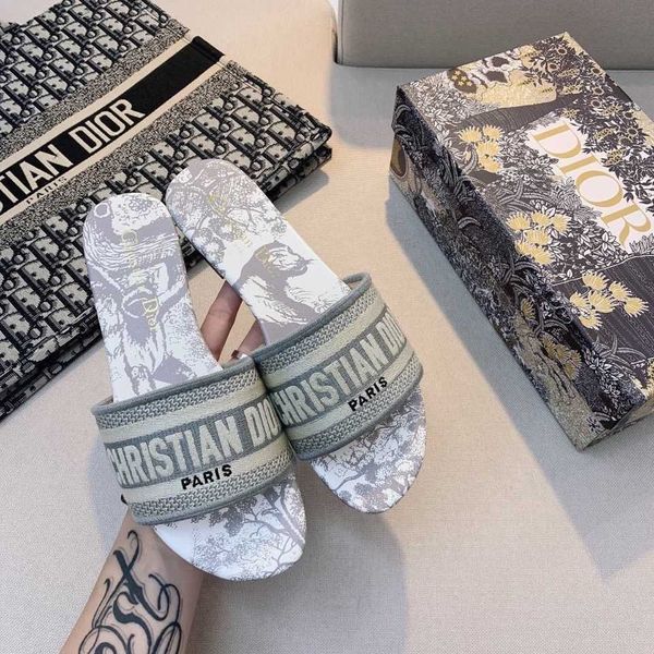 slippers for women wear in summer 2021 new fashion one line flat slippers with embroidery travel versatile sandals women zlh, Black
slippers for women wear in summer 2021 new fashion one line flat slippers with embroidery travel versatile sandals women zlh, Black