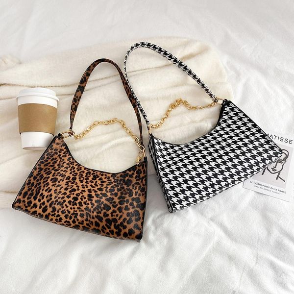 vintage women handbags underarm bag fashionable milk cow animal pattern bags ladies shoulder bags girls cute 2021 bag
vintage women handbags underarm bag fashionable milk cow animal pattern bags ladies shoulder bags girls cute 2021 bag