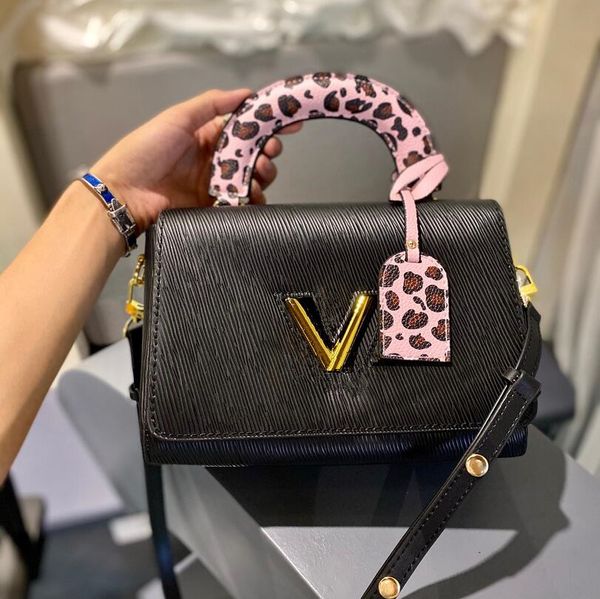 19ss handbag women luxurys designers shoulder bags 2021 twist womens handbags purses wallet fashion crossbody pochette totes bag good
19ss handbag women luxurys designers shoulder bags 2021 twist womens handbags purses wallet fashion crossbody pochette totes bag good