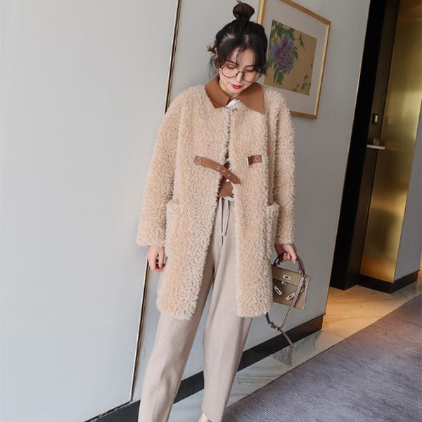 women's fur & faux ptslan 2021 natural wool coat winter fashion good quality medium style female sheep outerwearp7712, Black
women's fur & faux ptslan 2021 natural wool coat winter fashion good quality medium style female sheep outerwearp7712, Black